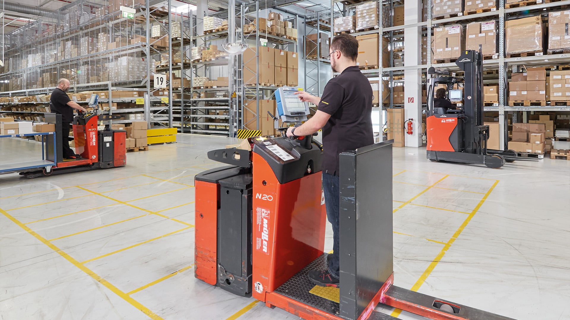 Logistik Terminals im Kager bei Huk Coburg